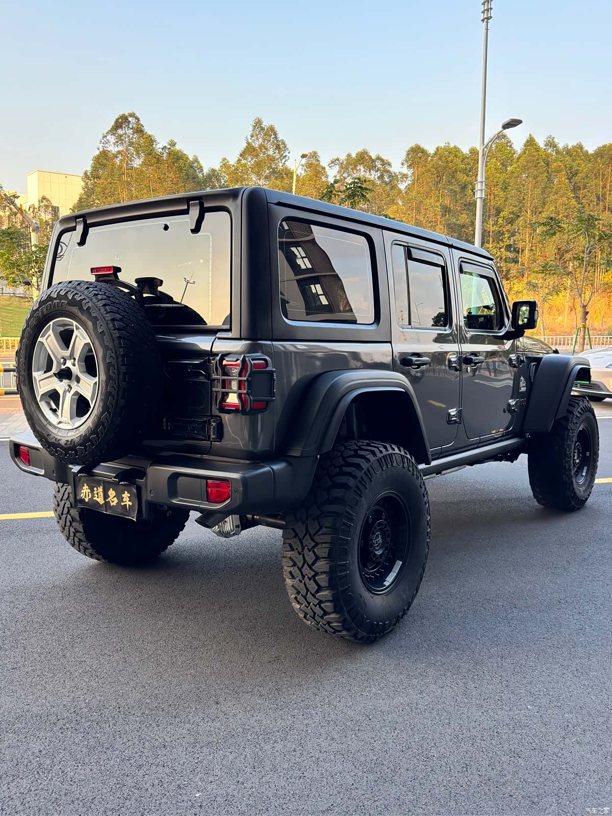 Jeep Wrangler, 2020 7