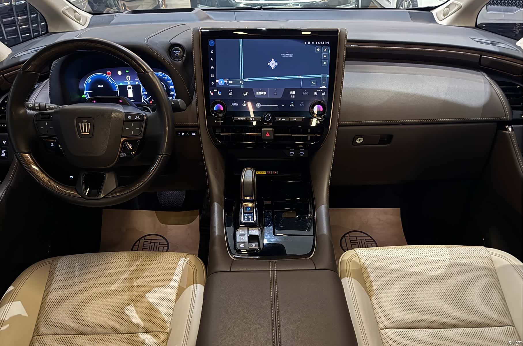 Toyota Vellfire, 2023 4
