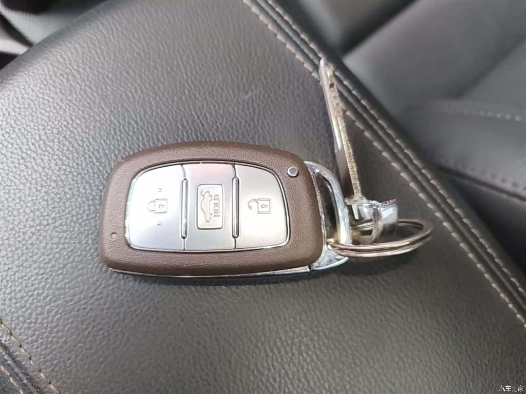 Hyundai GLS, 2017 9
