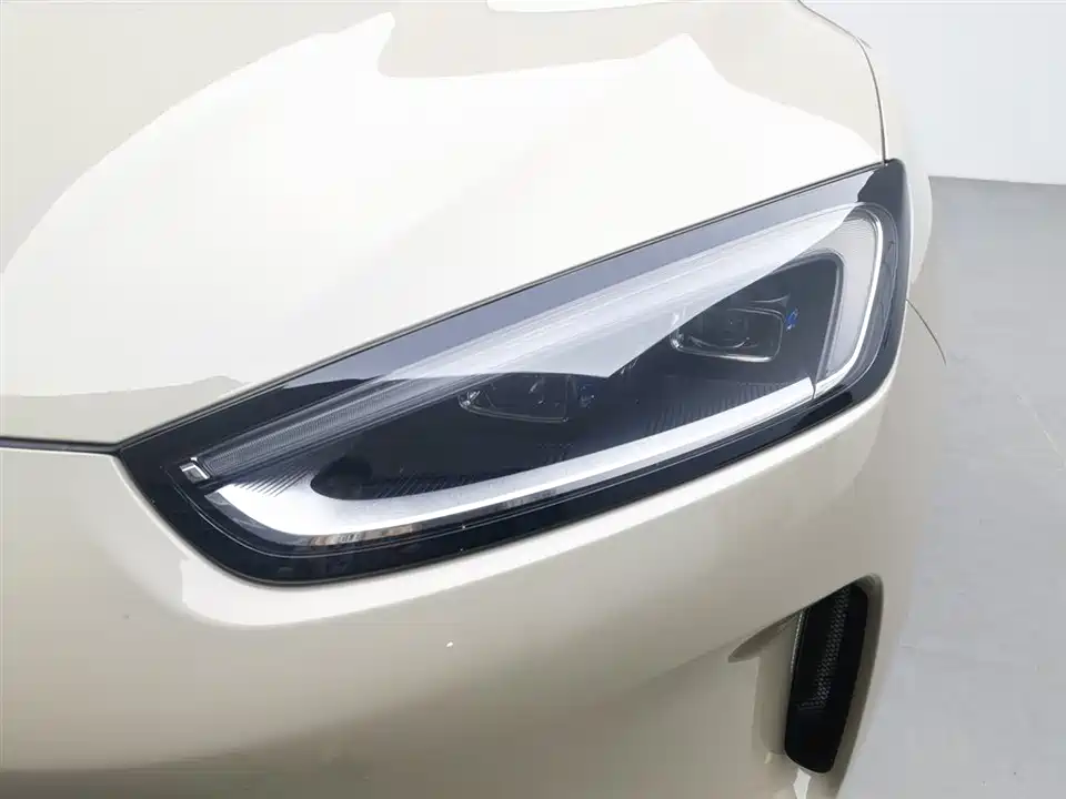 HarmonyOS Ask the world M5