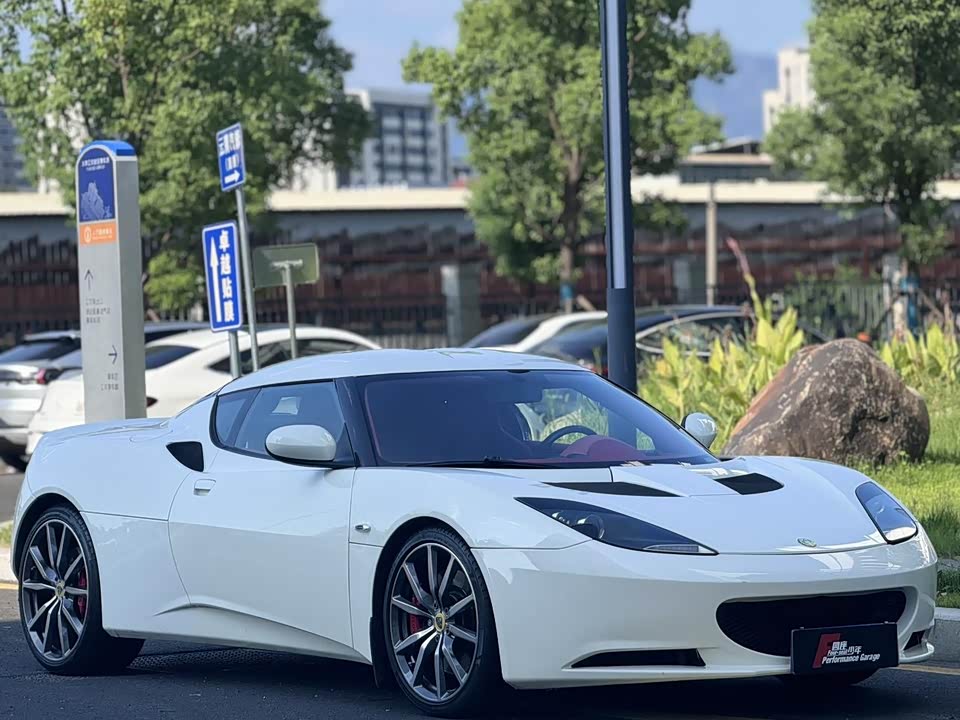 Lotus Evora