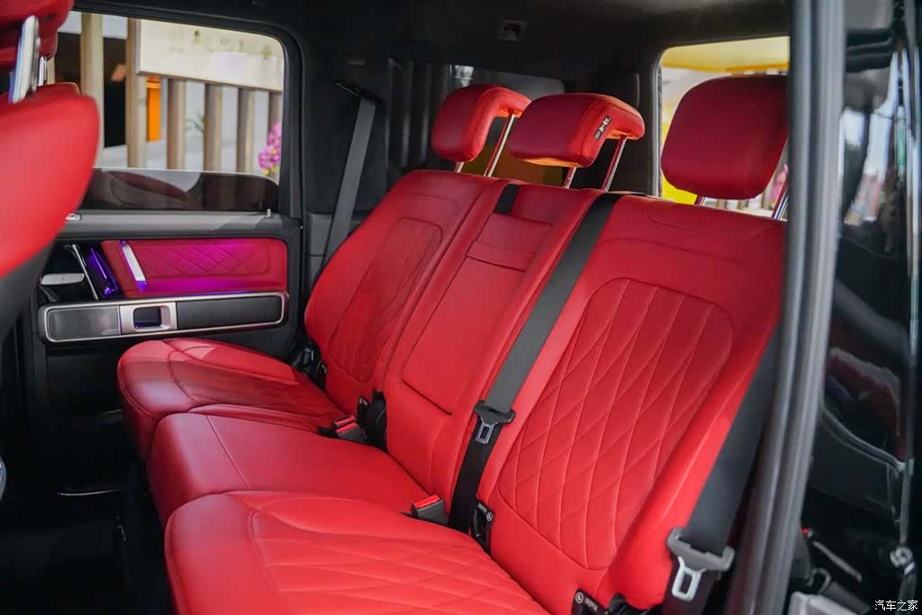 Mercedes-Benz G-Class, 2023 11