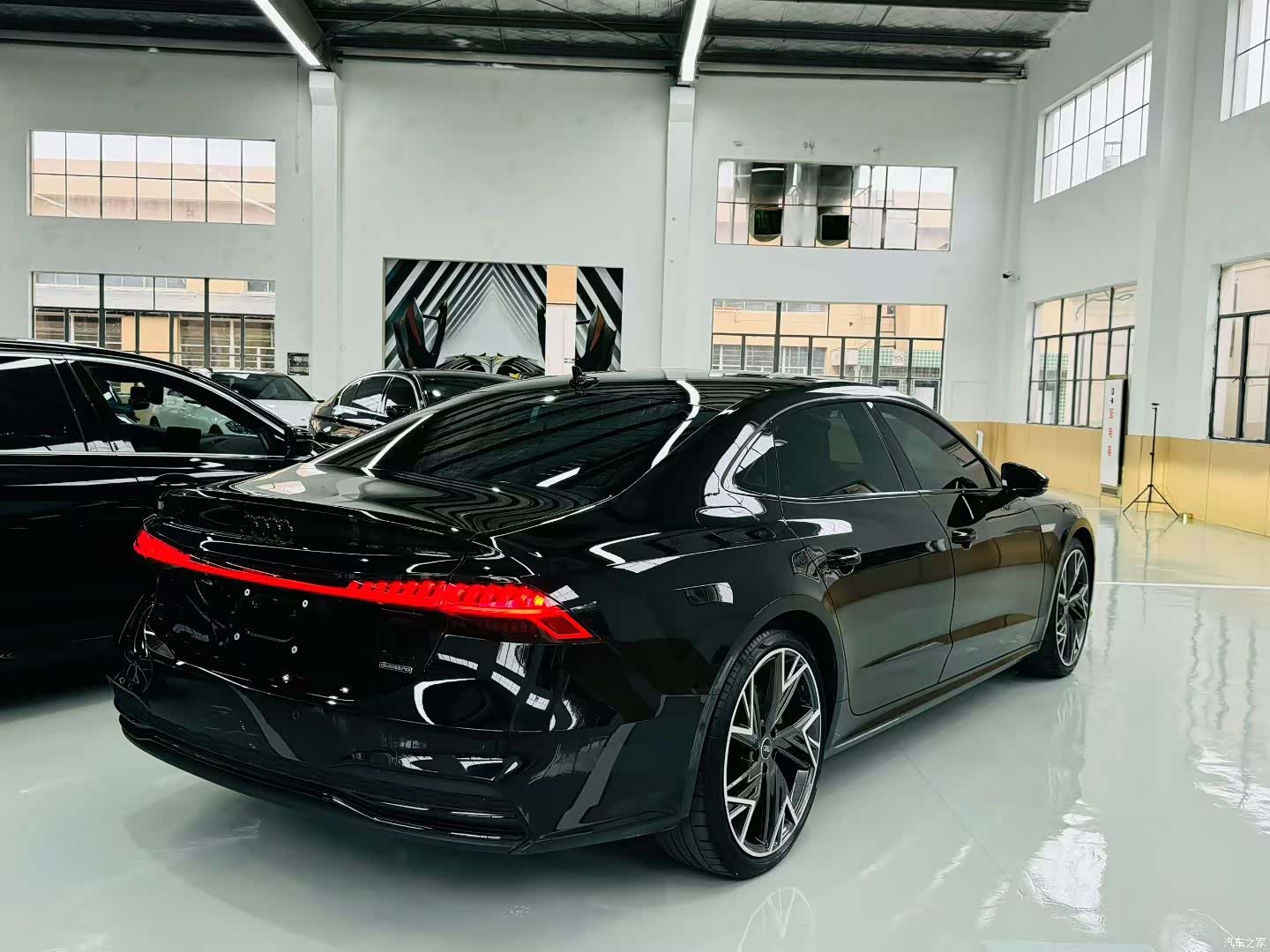 Audi A7L, 2023 8