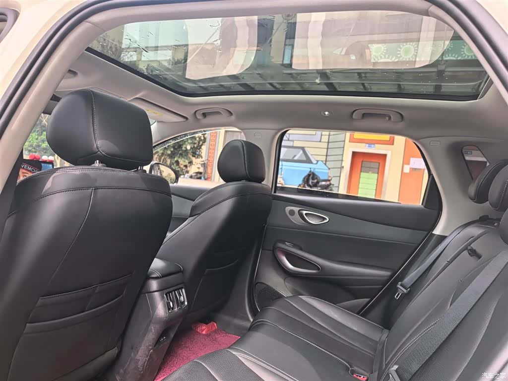 BYD HiAce, 2025 8