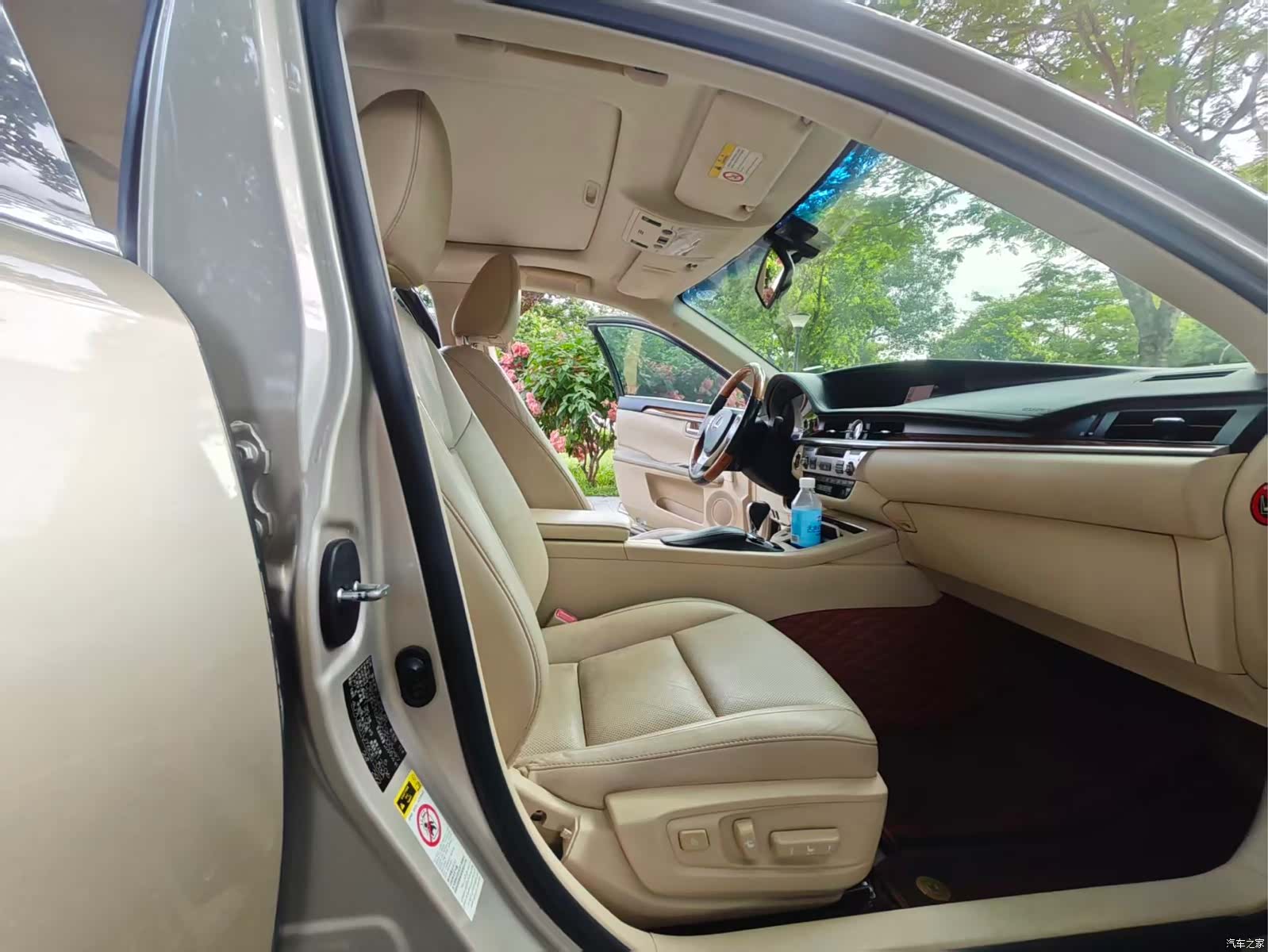 Lexus ES, 2012 7