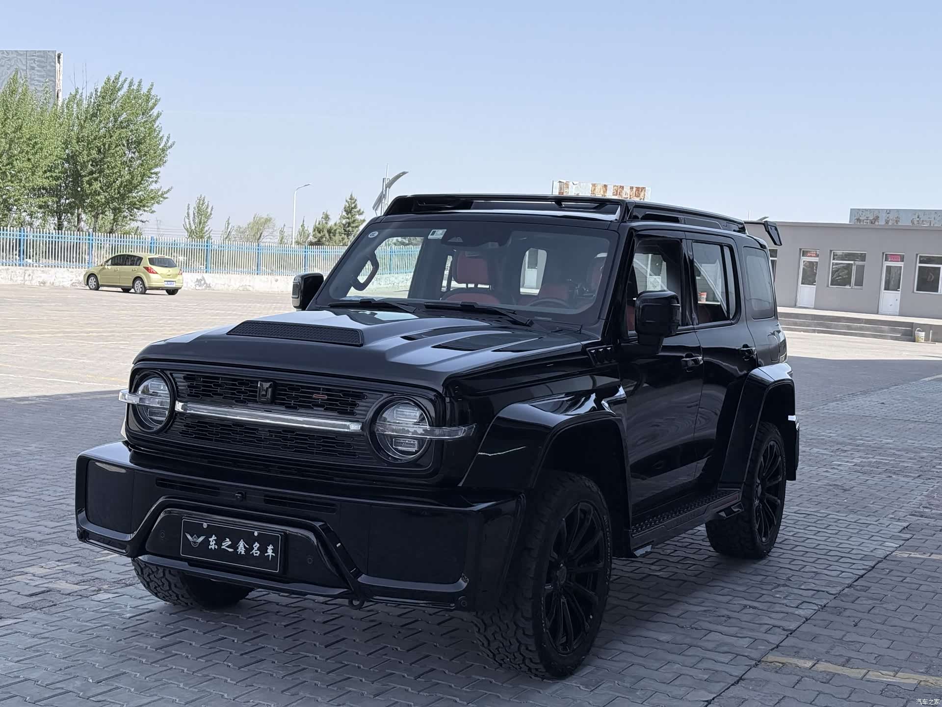 Tank 300, 2023 4