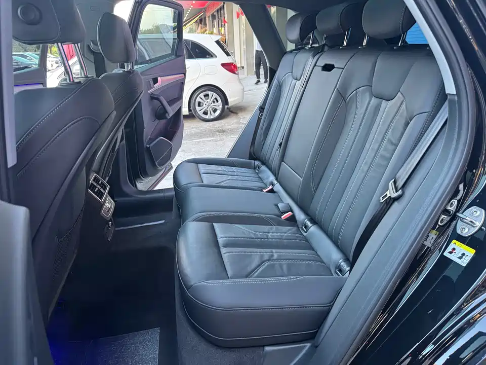 Audi Q5L Audi Q5L