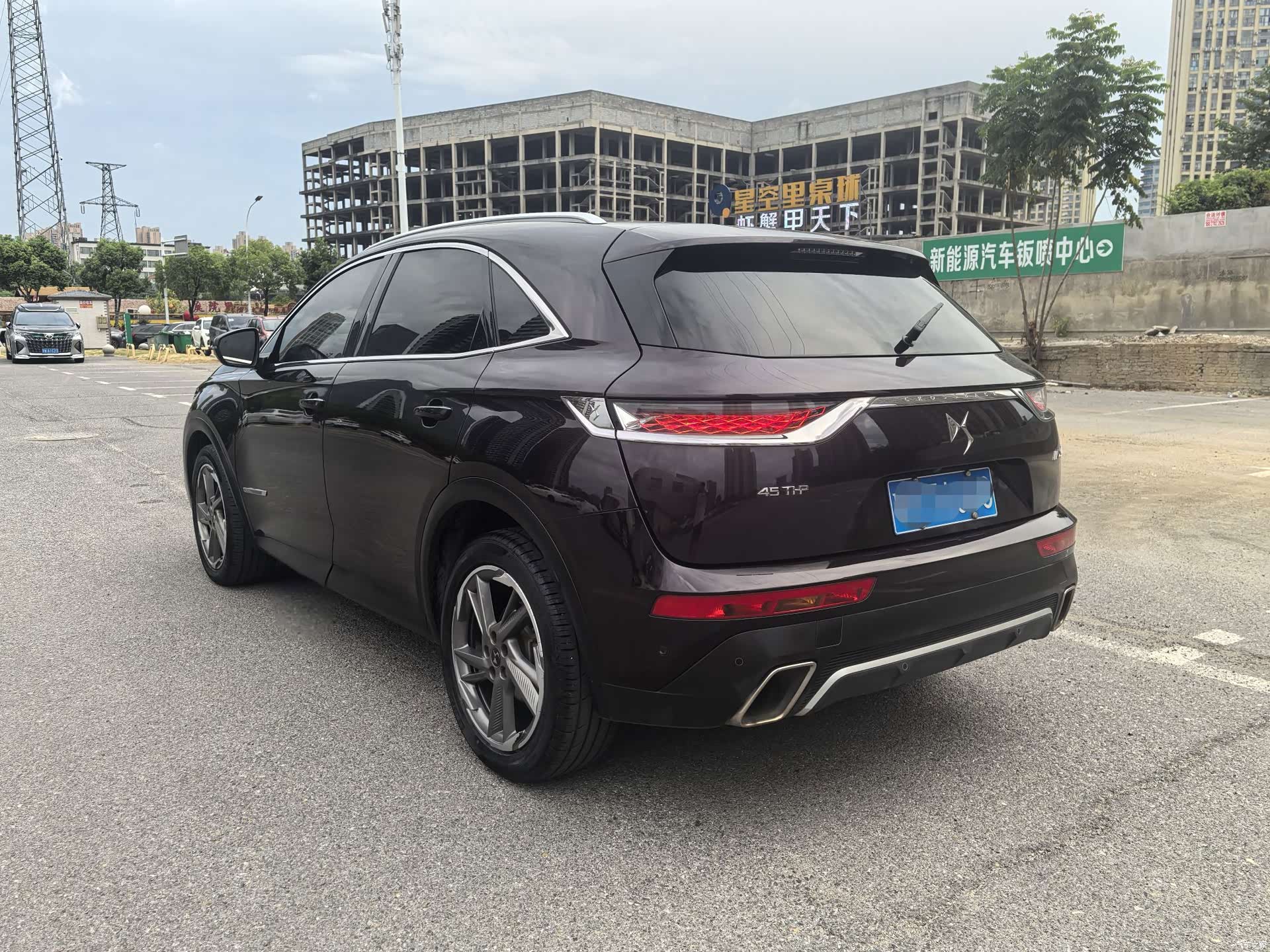 DS 7, 2019 4