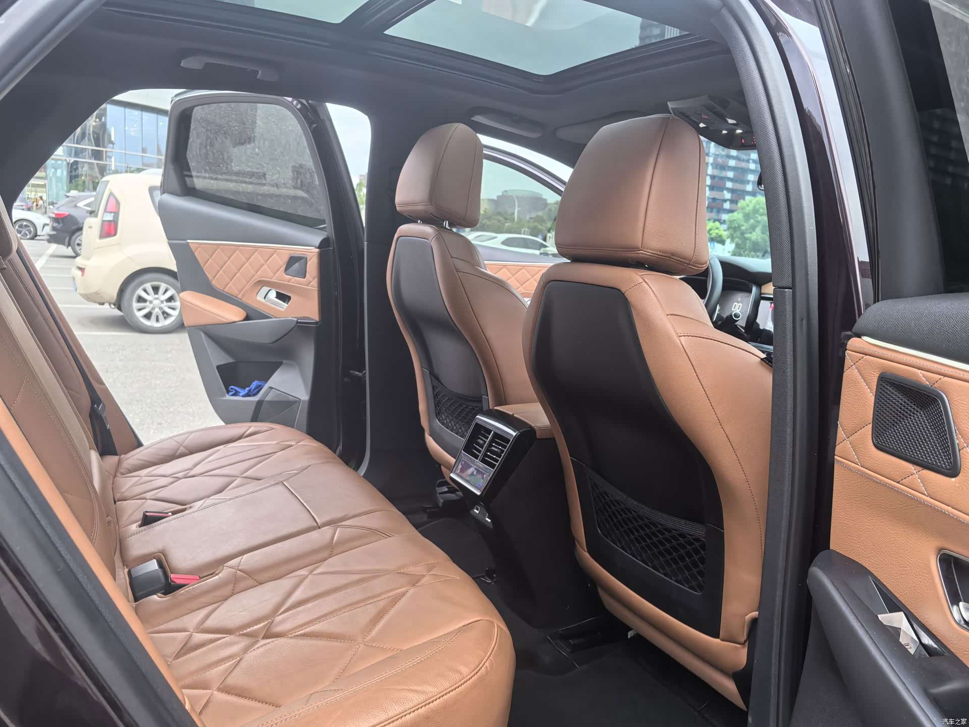 DS 7, 2019 13