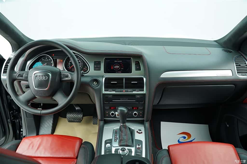 Audi Q7, 2011 8
