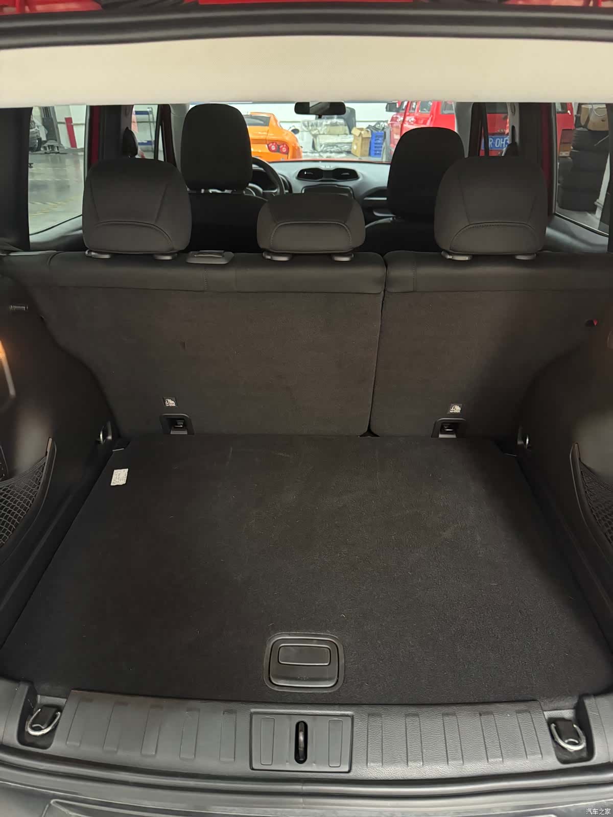 Jeep Renegade, 2019 16
