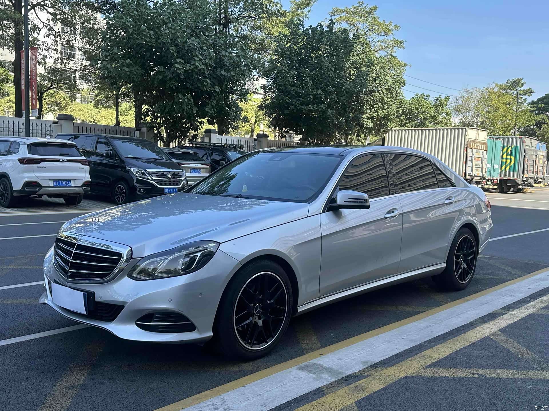 Mercedes-Benz E-Class, 2013 1