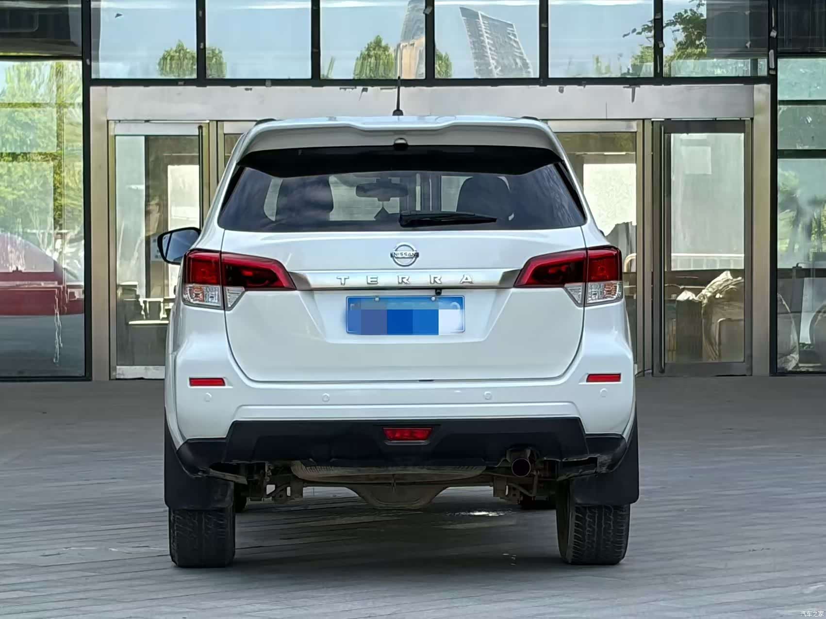 Nissan Terra, 2021 все фото