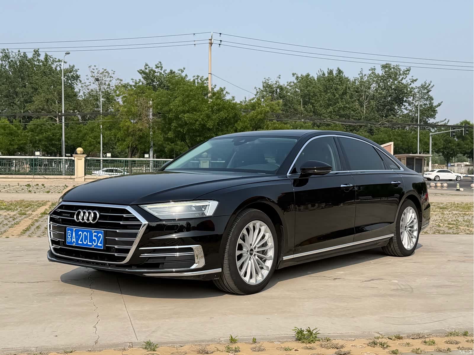 Audi A8L, 2021 1
