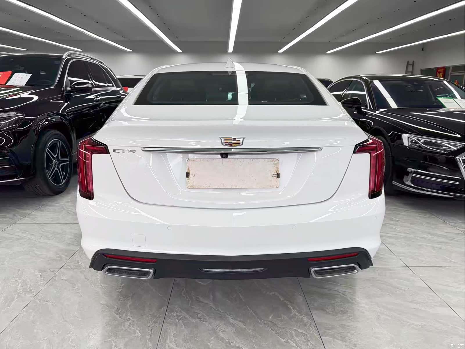 Cadillac CT5, 2023 все фото