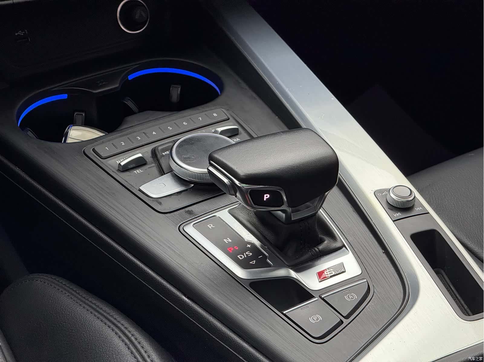 Audi A4L, 2019 8