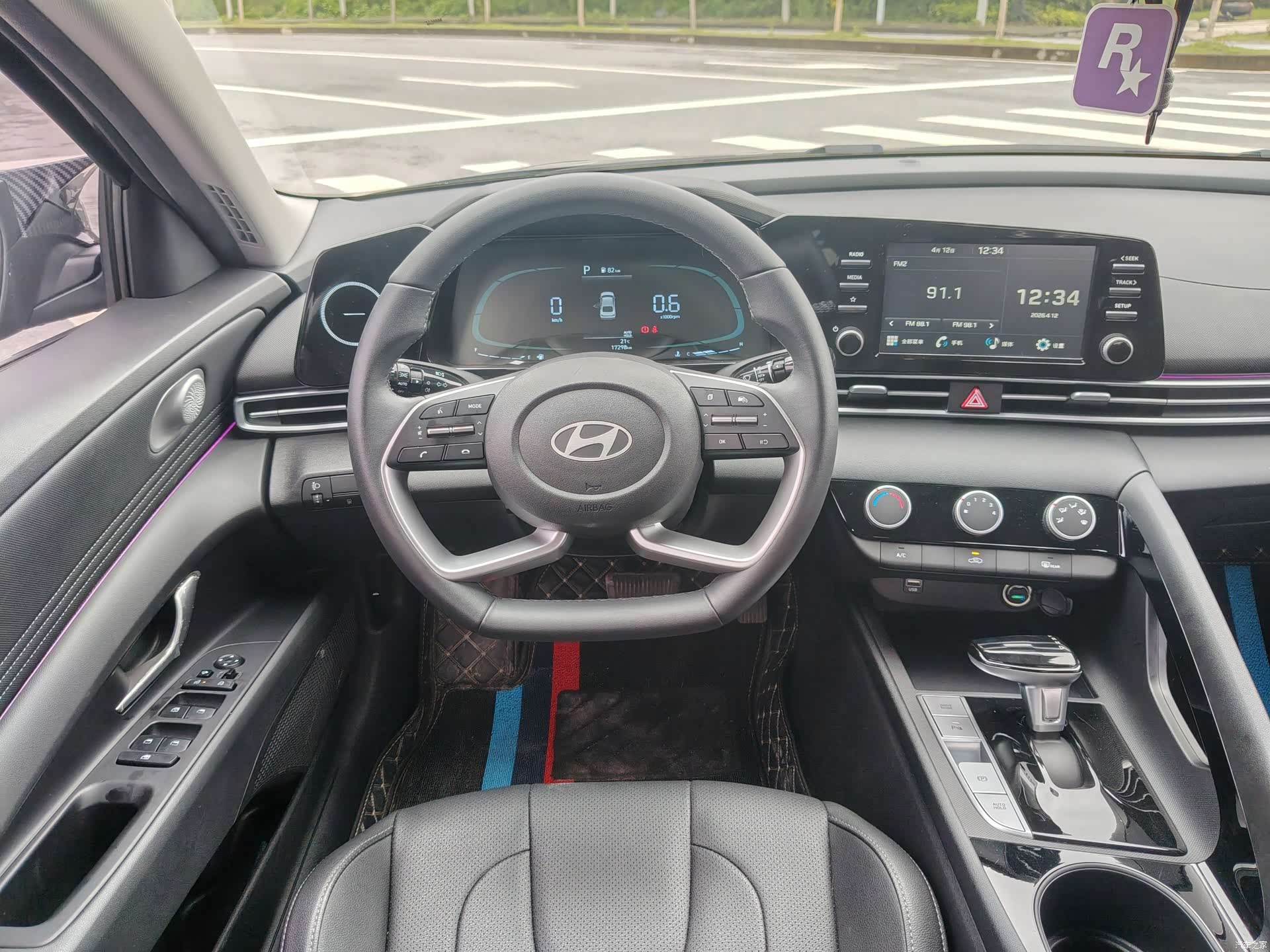 Hyundai Elantra, 2024 11