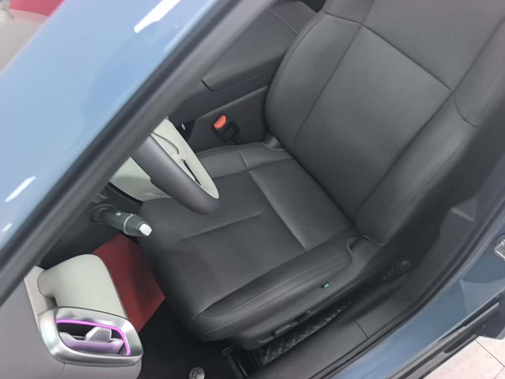 Leapmotor B01, 2025 15