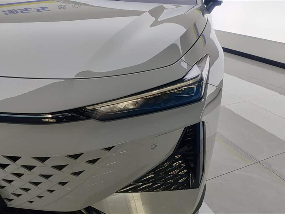 Changan UNI-V Changan UNI-V