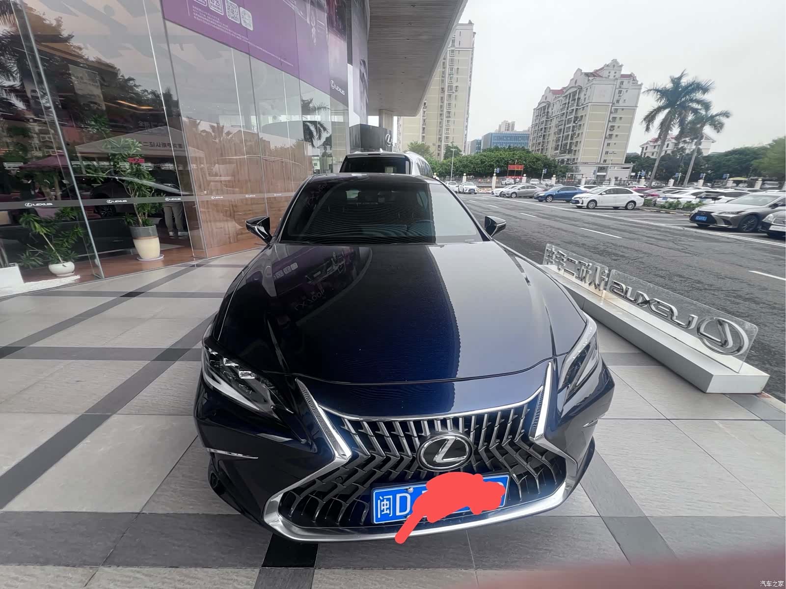 Lexus ES, 2024 1