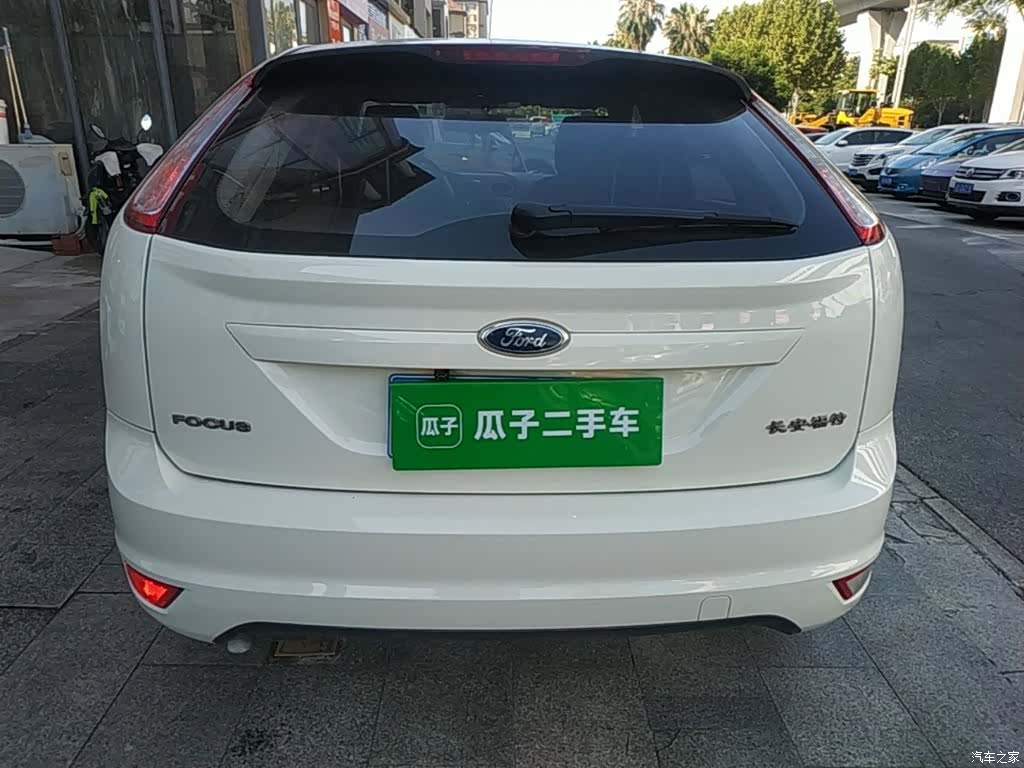 Ford Focus, 2015 6