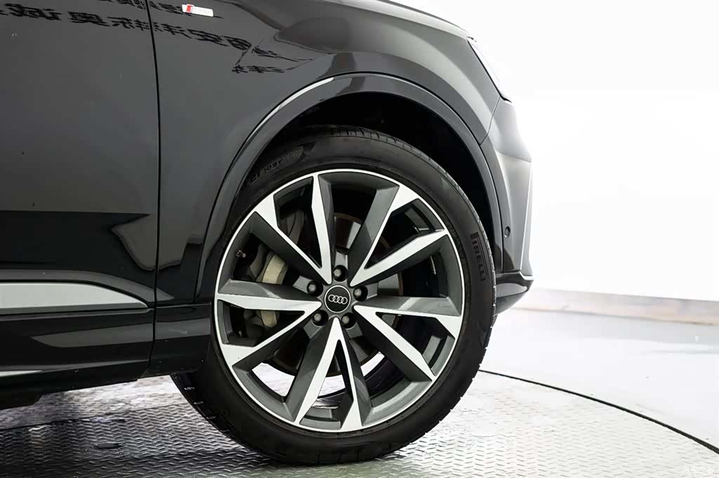 Audi Q7, 2023 22