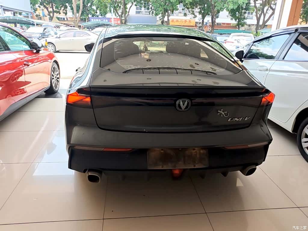Changan UNI-V, 2022 6