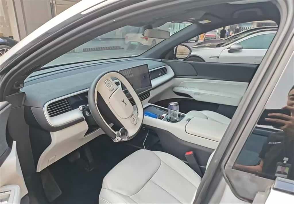 Xpeng G6, 2023 4