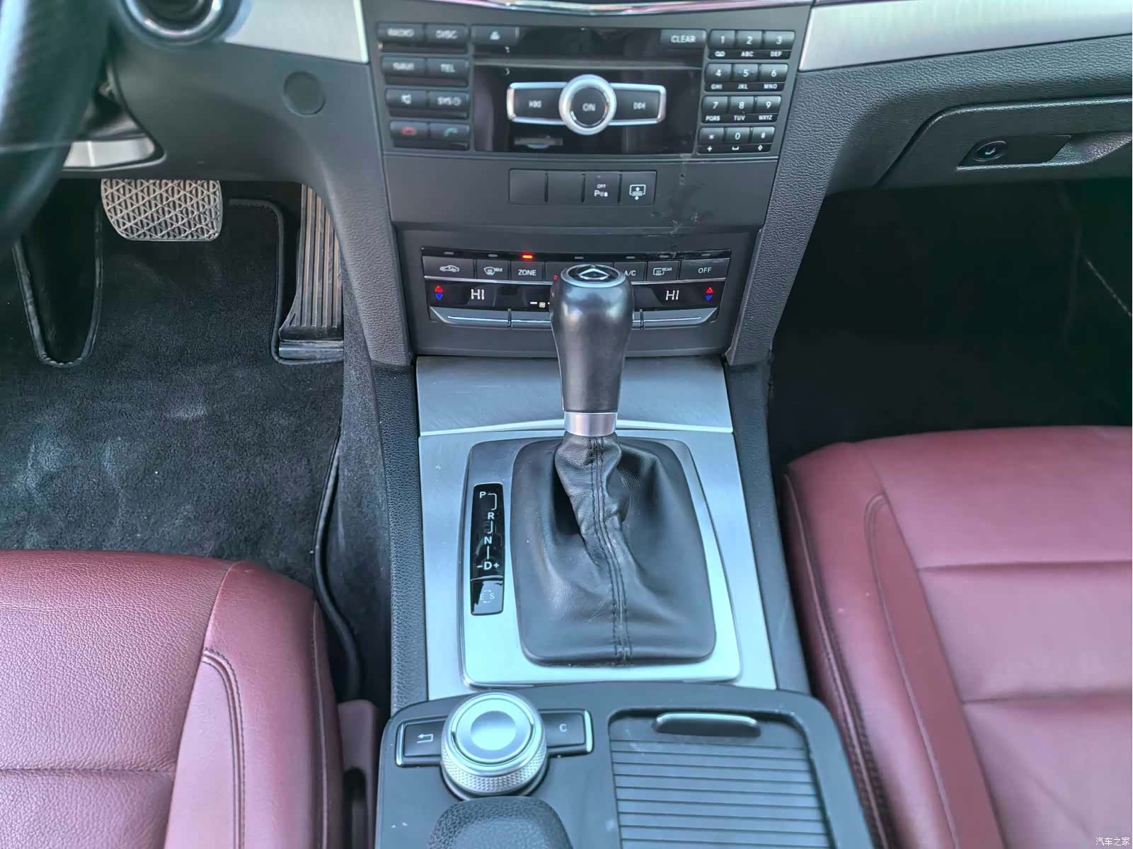 Mercedes-Benz E-Class, 2012 10