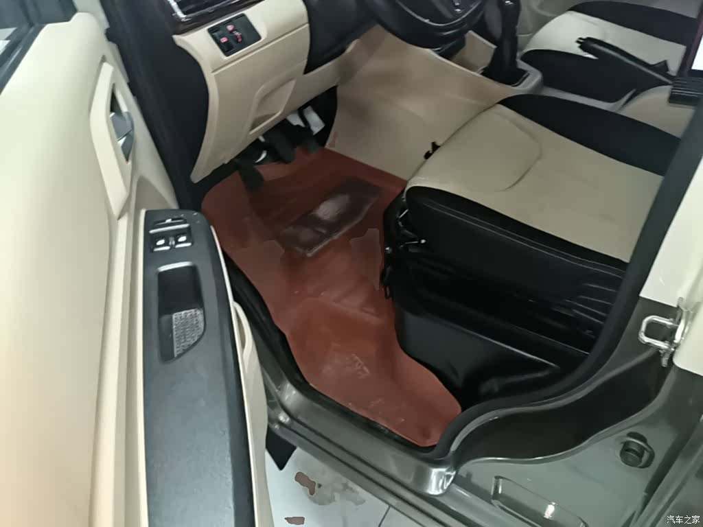 Changan V5, 2025 16