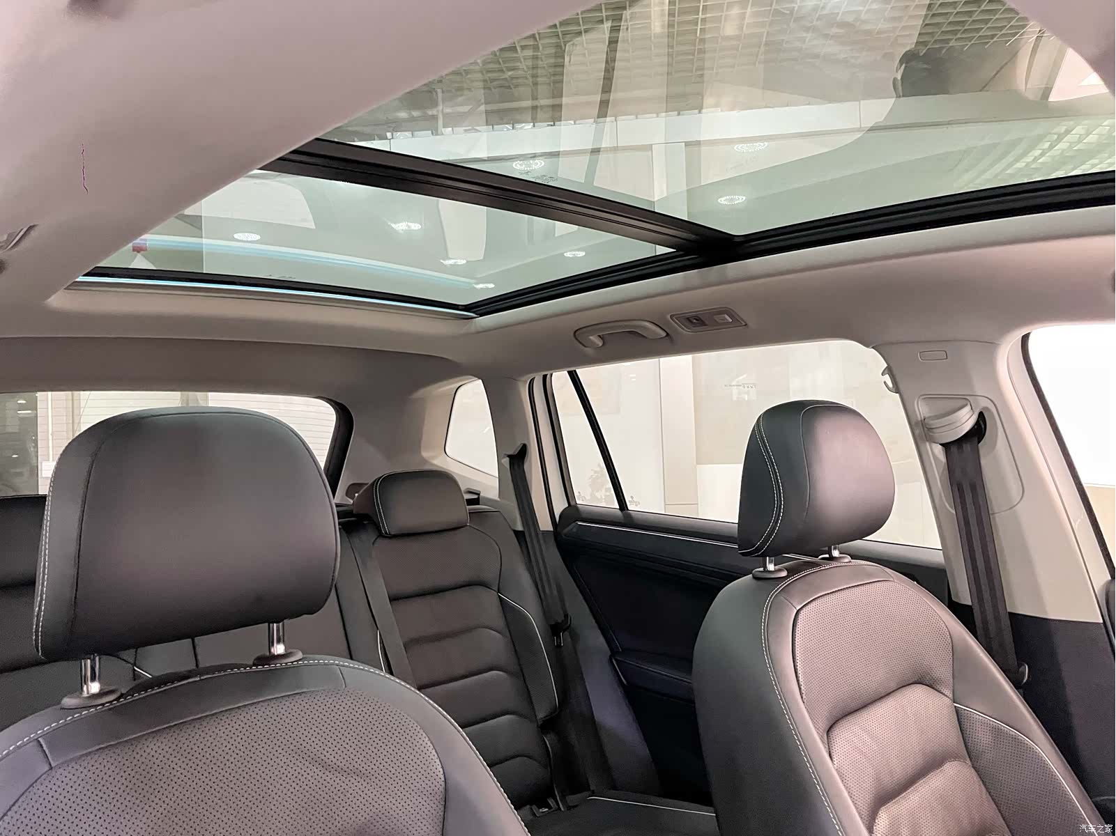 Volkswagen Tiguan L, 2019 18