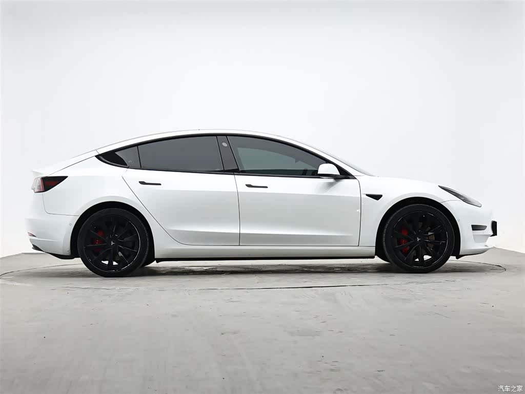 Tesla Model 3, 2023 6