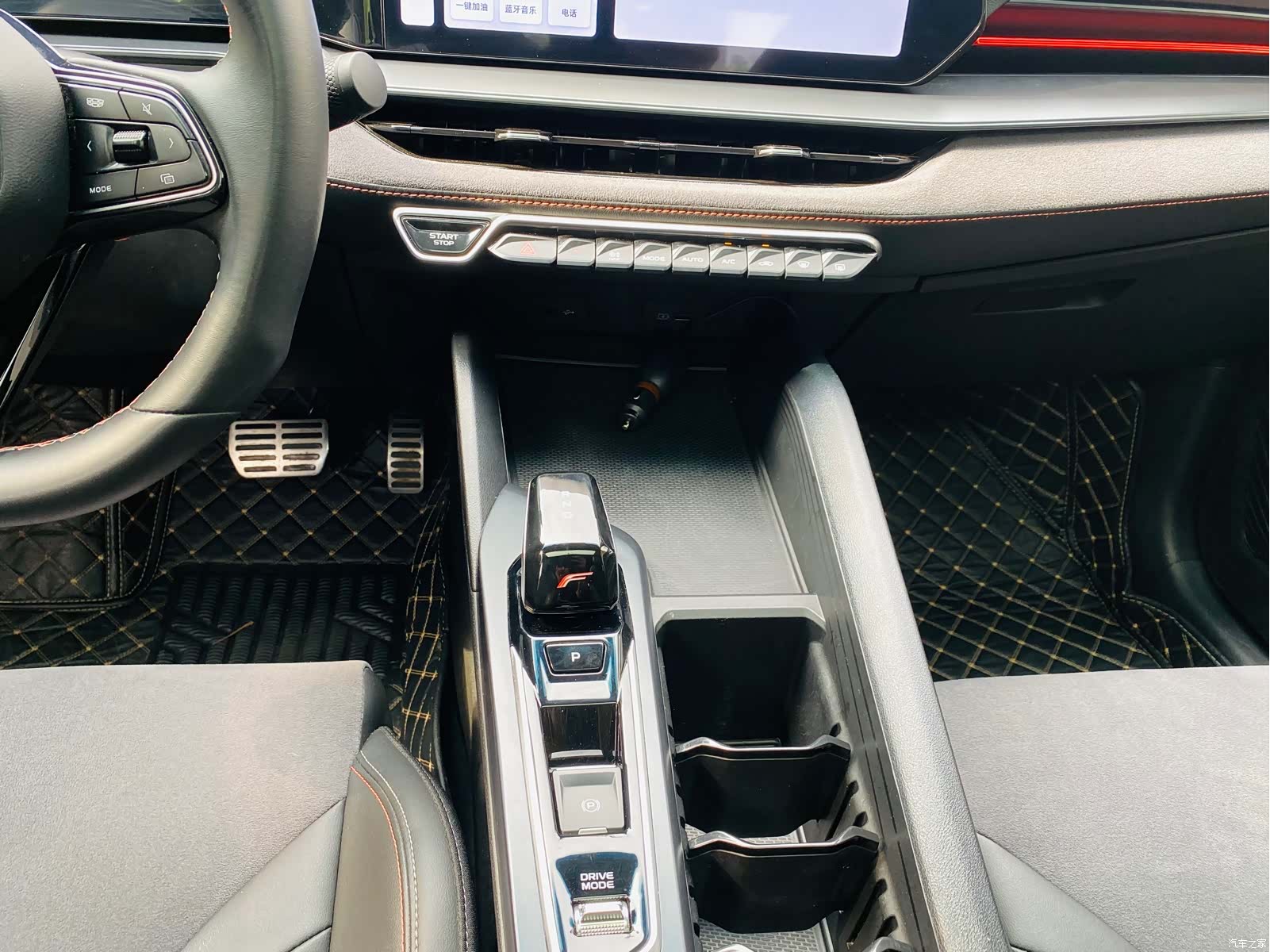 Geely Binray, 2022 19