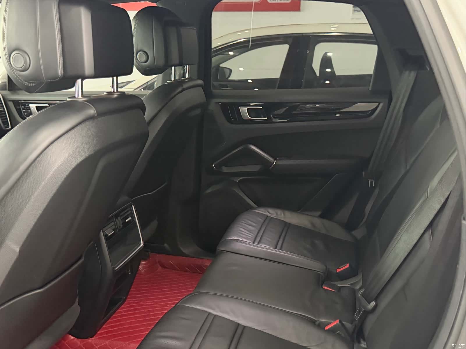 Porsche Cayenne, 2018 6