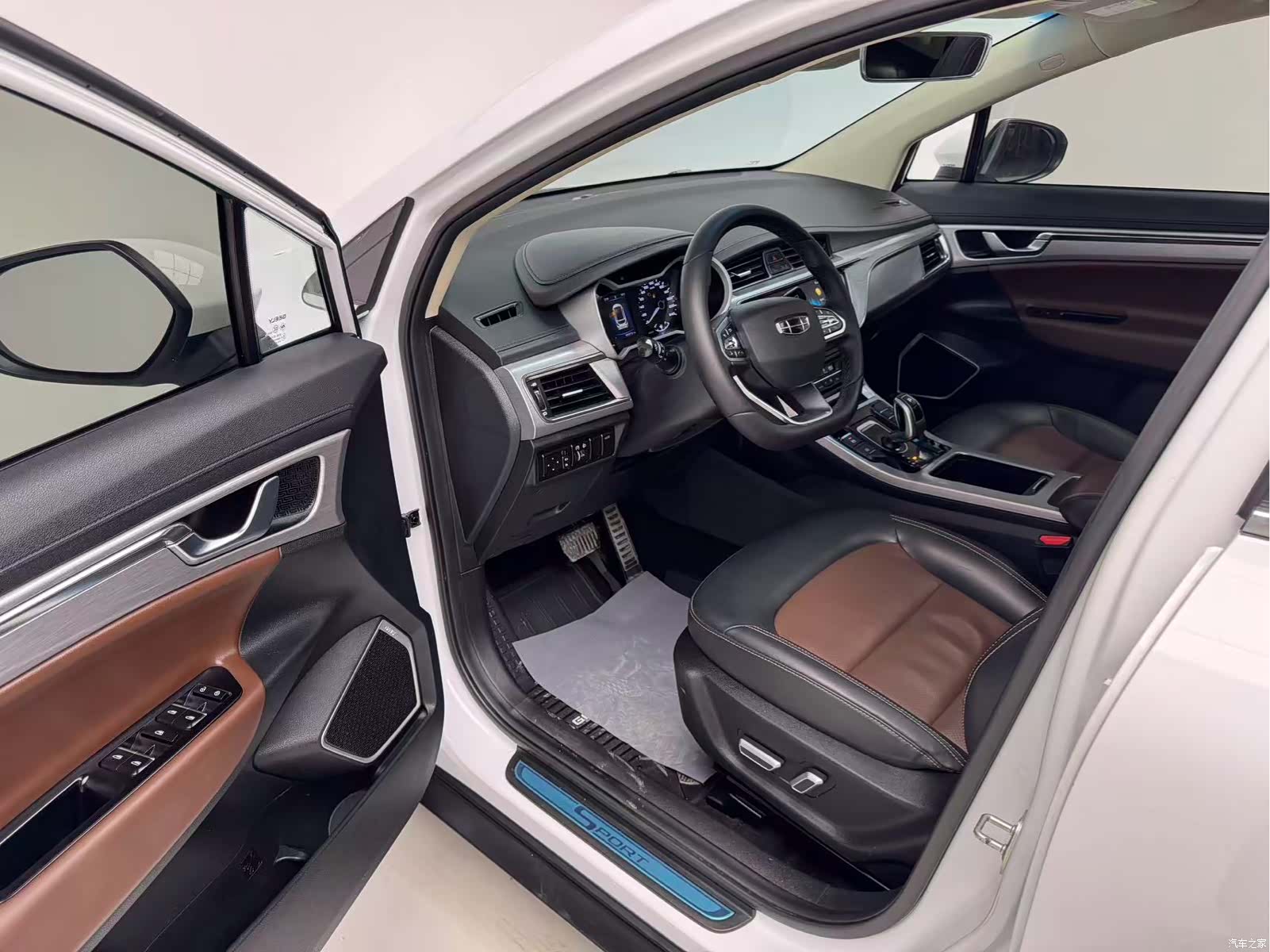 Geely Emgrand, 2019 11