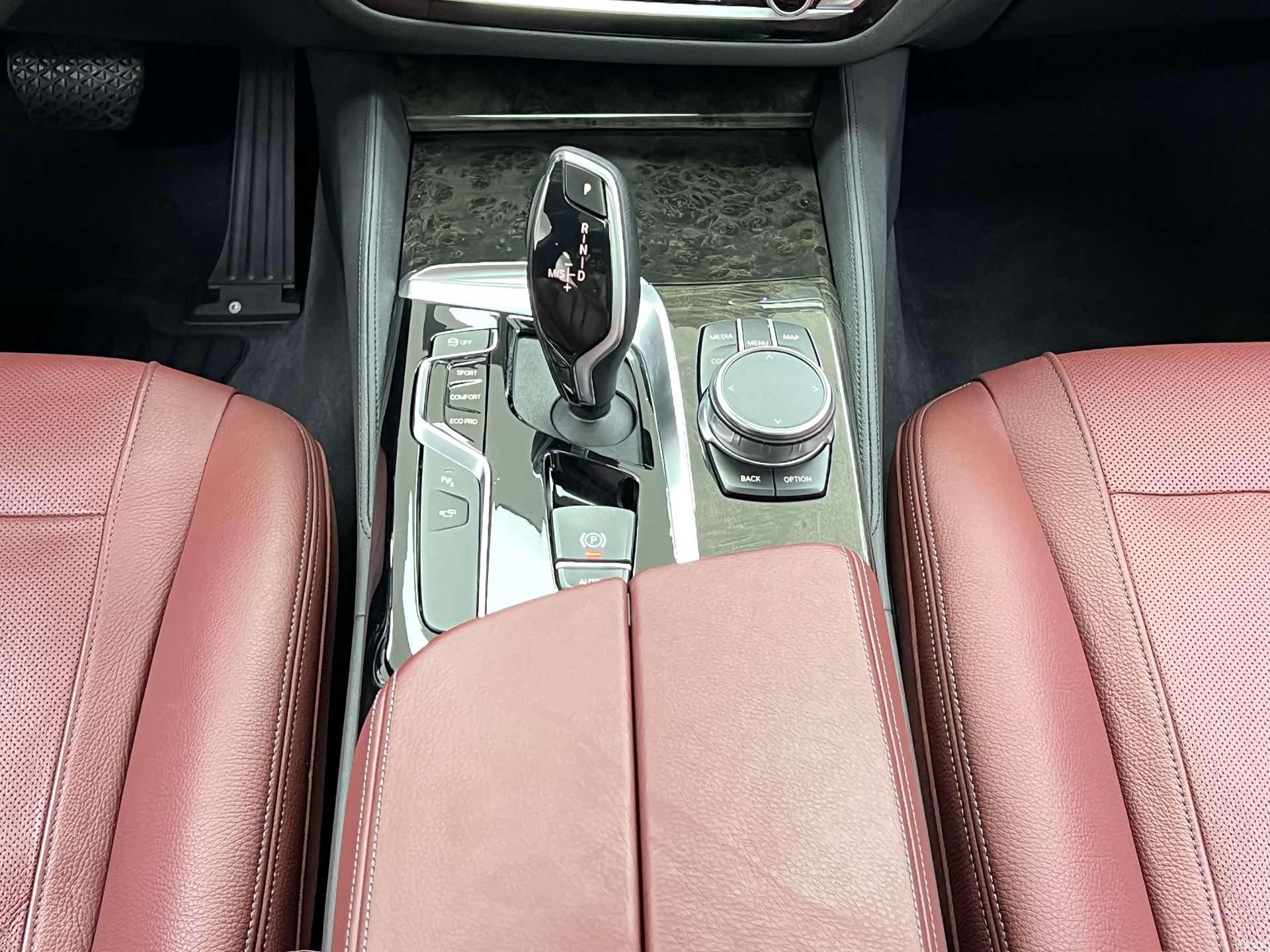 BMW 5 Series, 2020 28
