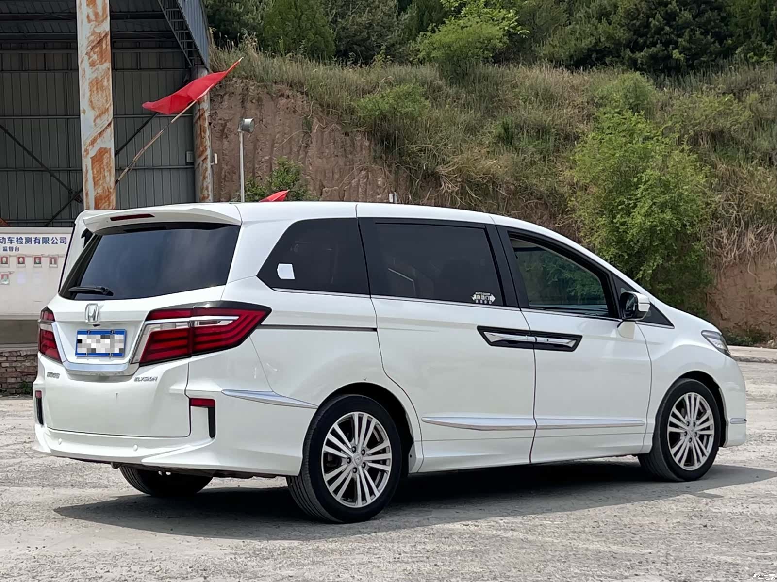 Honda Elysion, 2017 4