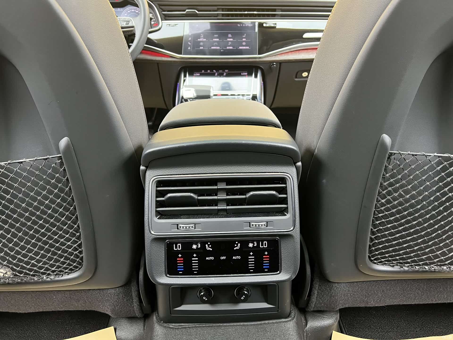 Audi Q7, 2025 24