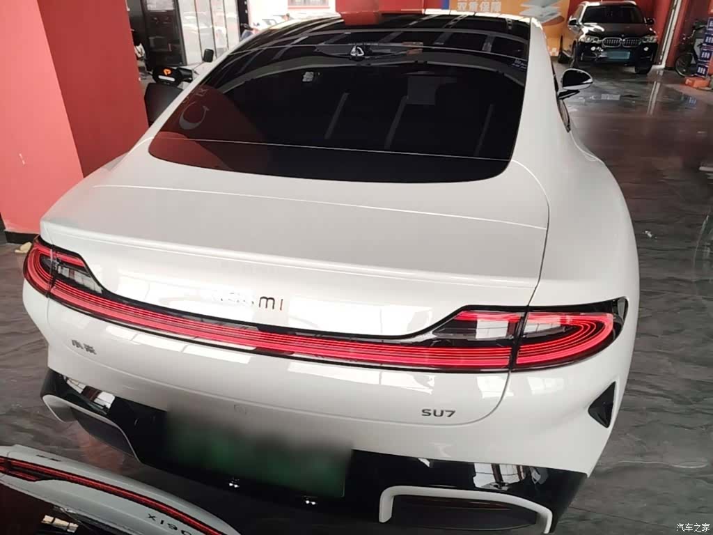 Xiaomi SU7, 2025 4