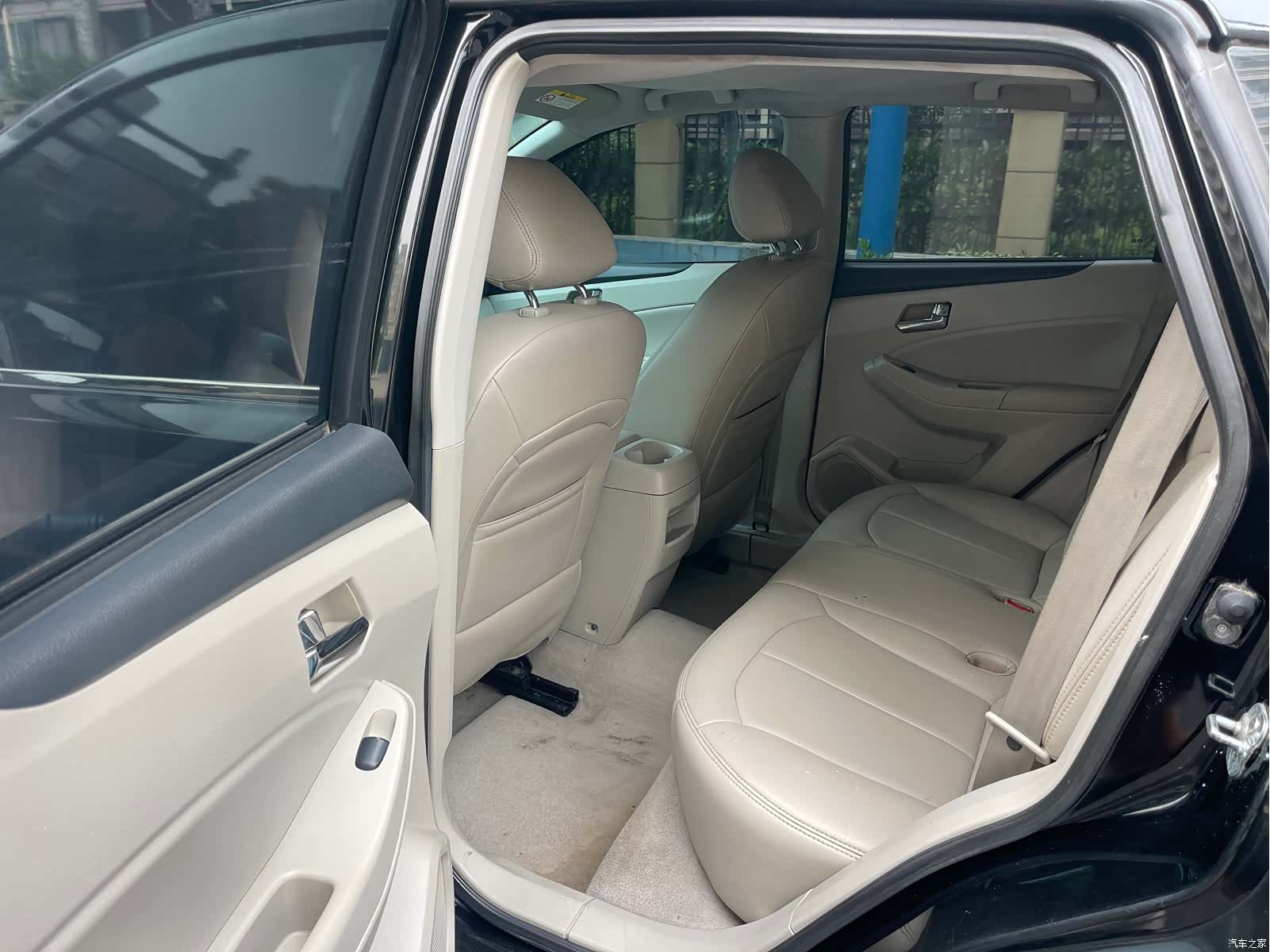 Nissan T70, 2015 10