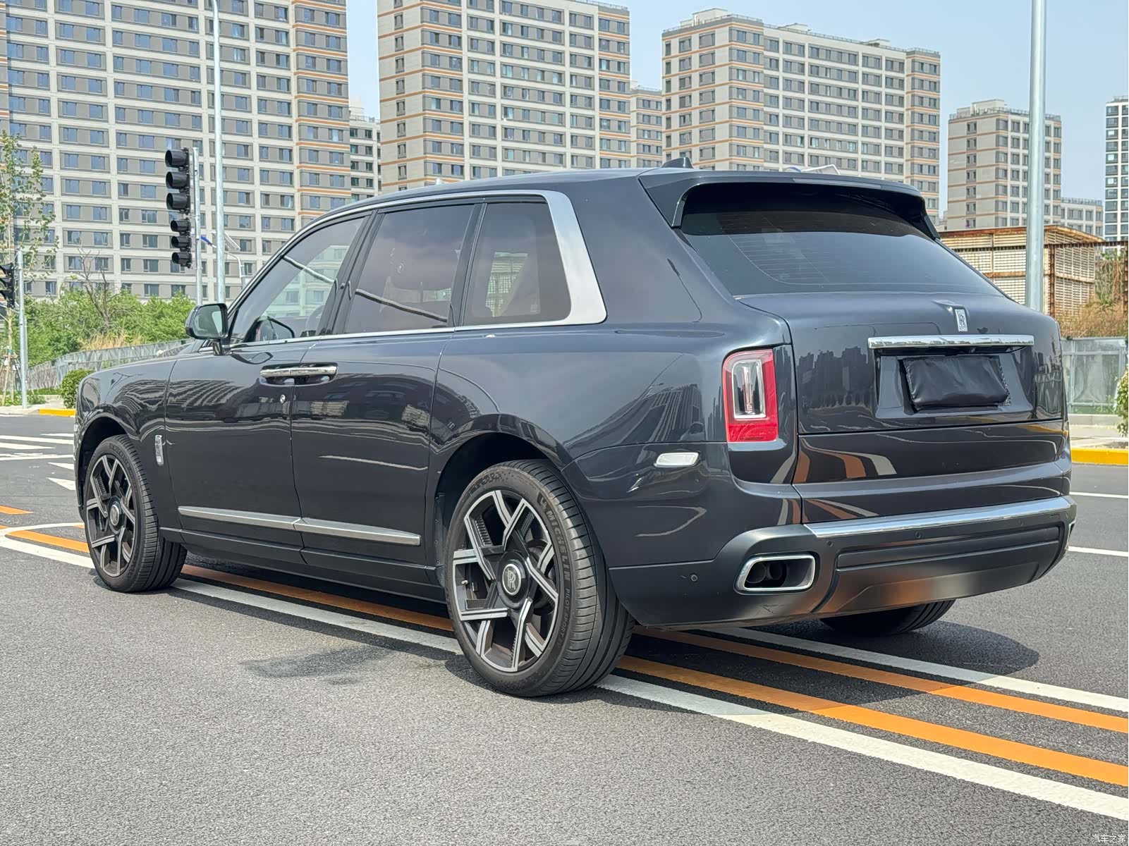 Rolls-Royce Cullinan, 2019 7