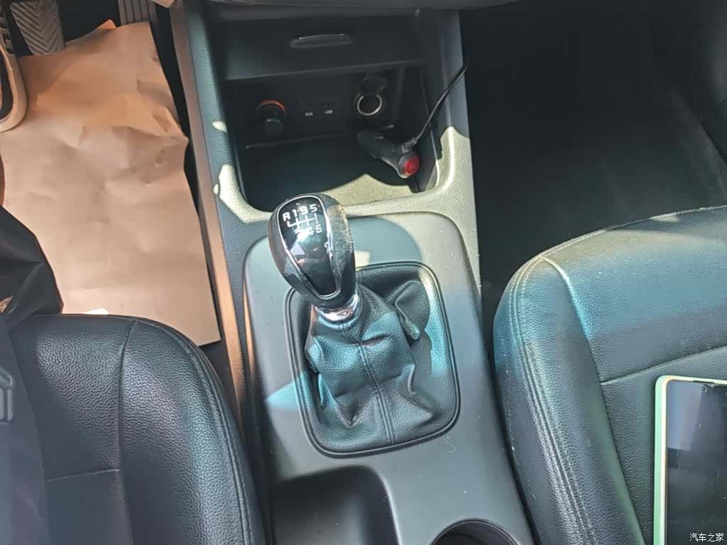 Kia K3, 2014 13