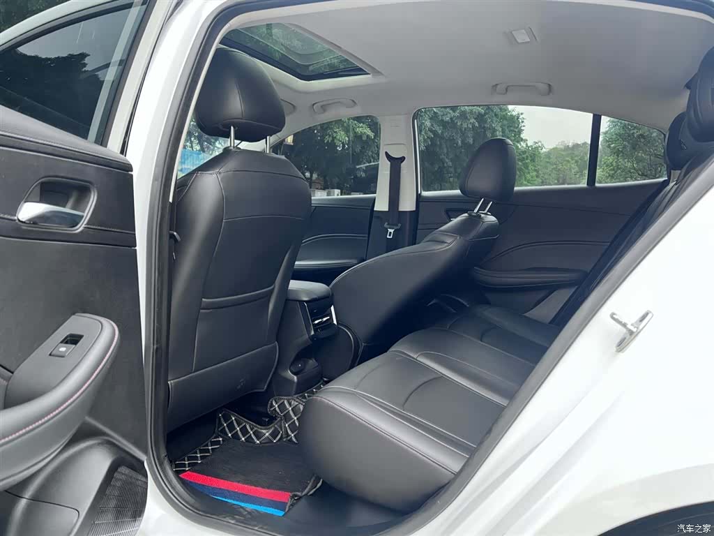 Roewe i5, 2024 10