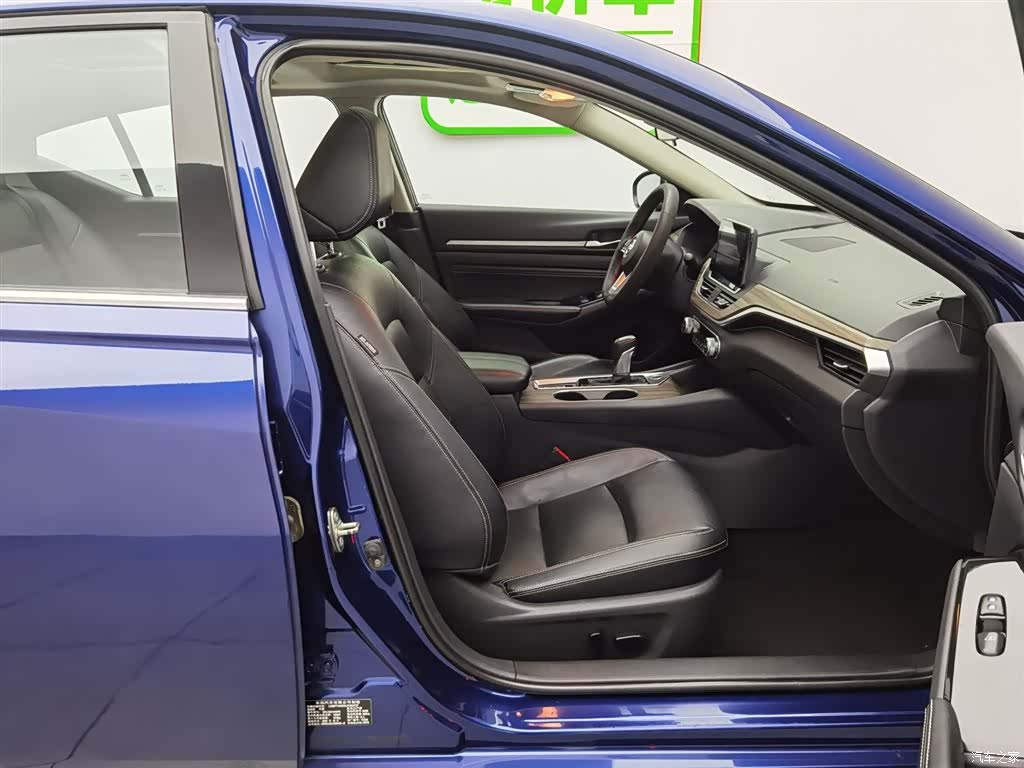 Nissan Teana, 2021 23