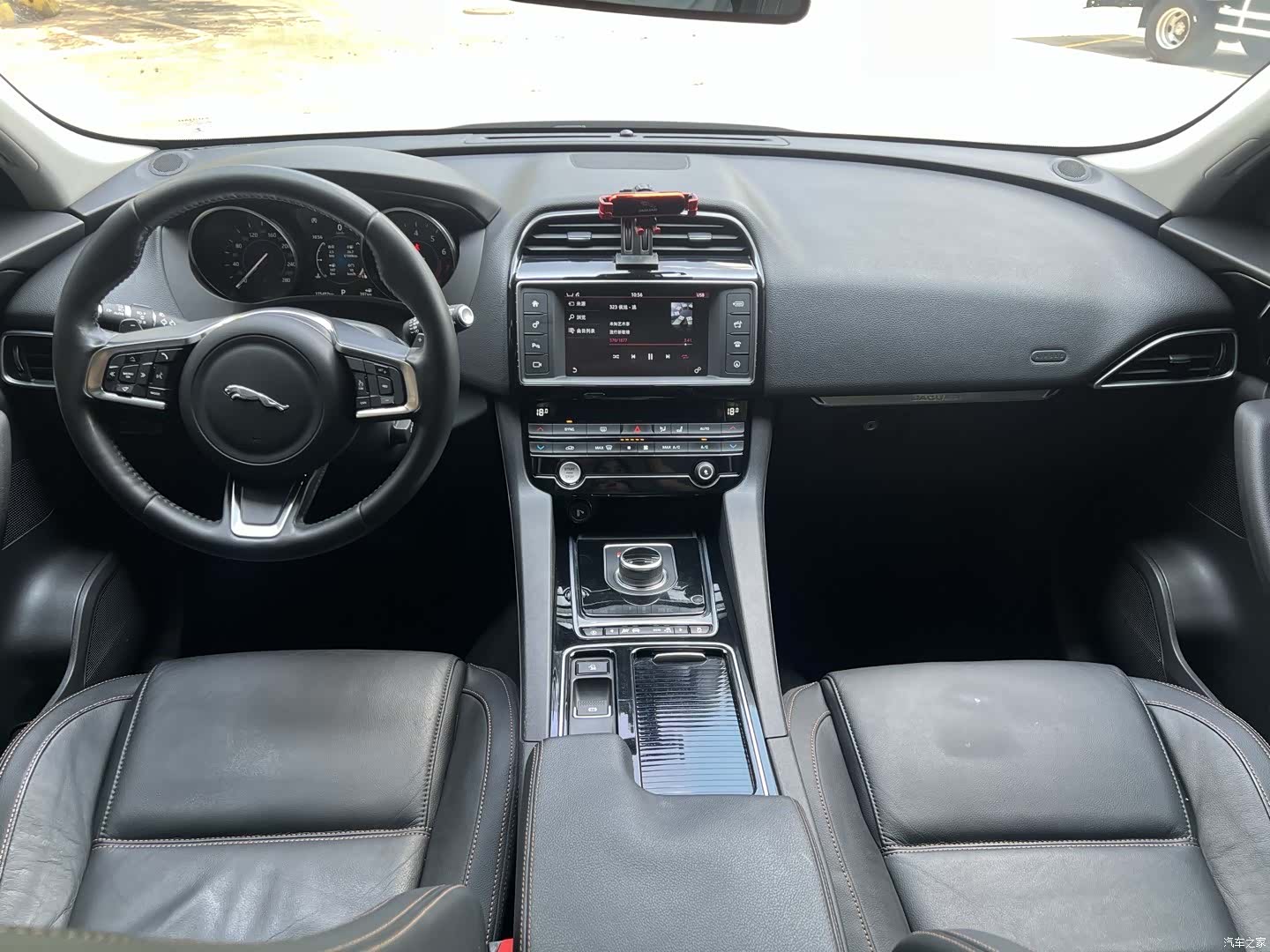 Jaguar F-PACE, 2017 6