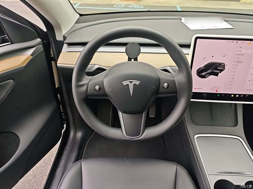 Tesla Model Y, 2023 11