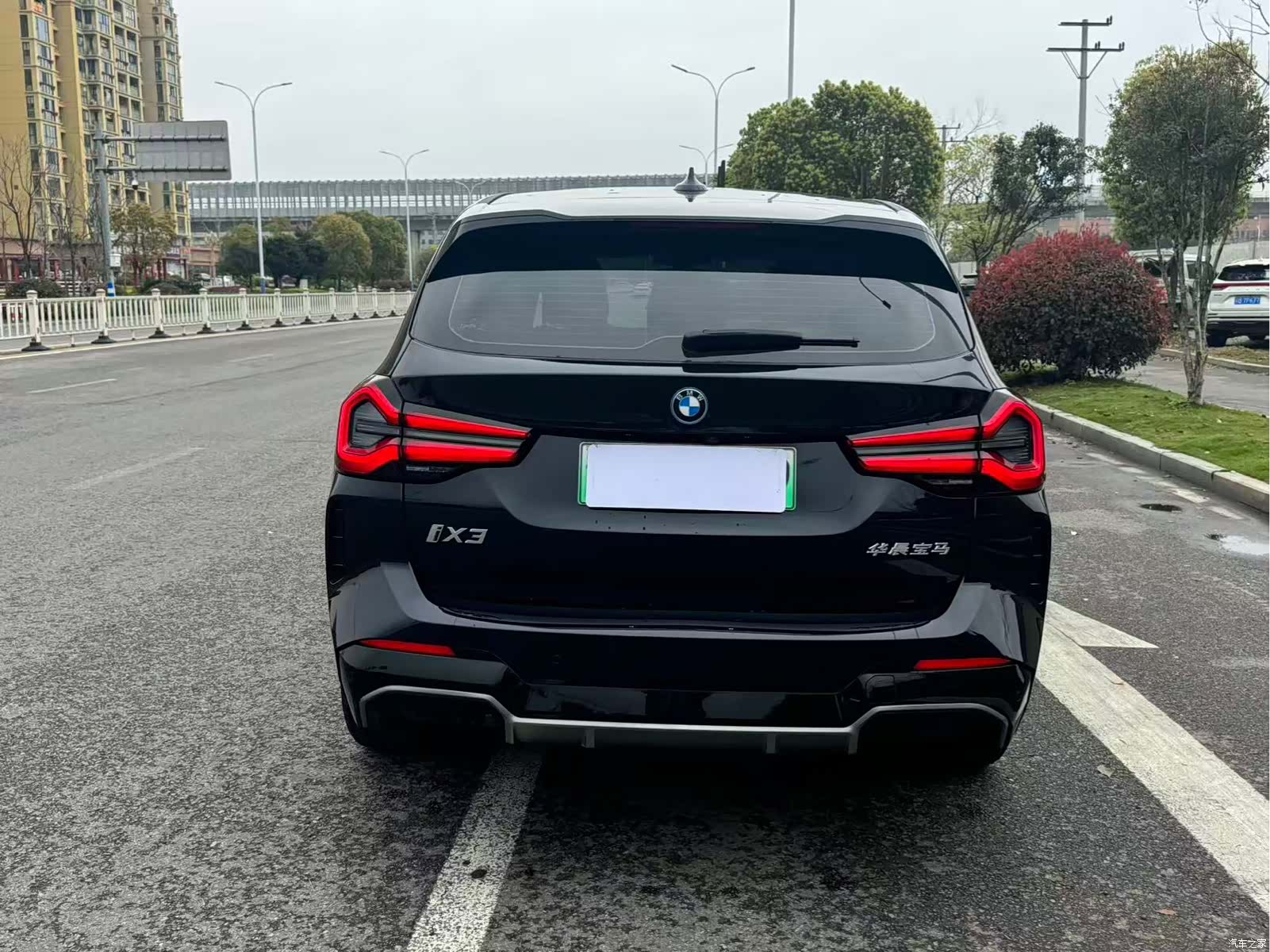 BMW iX3, 2023 все фото