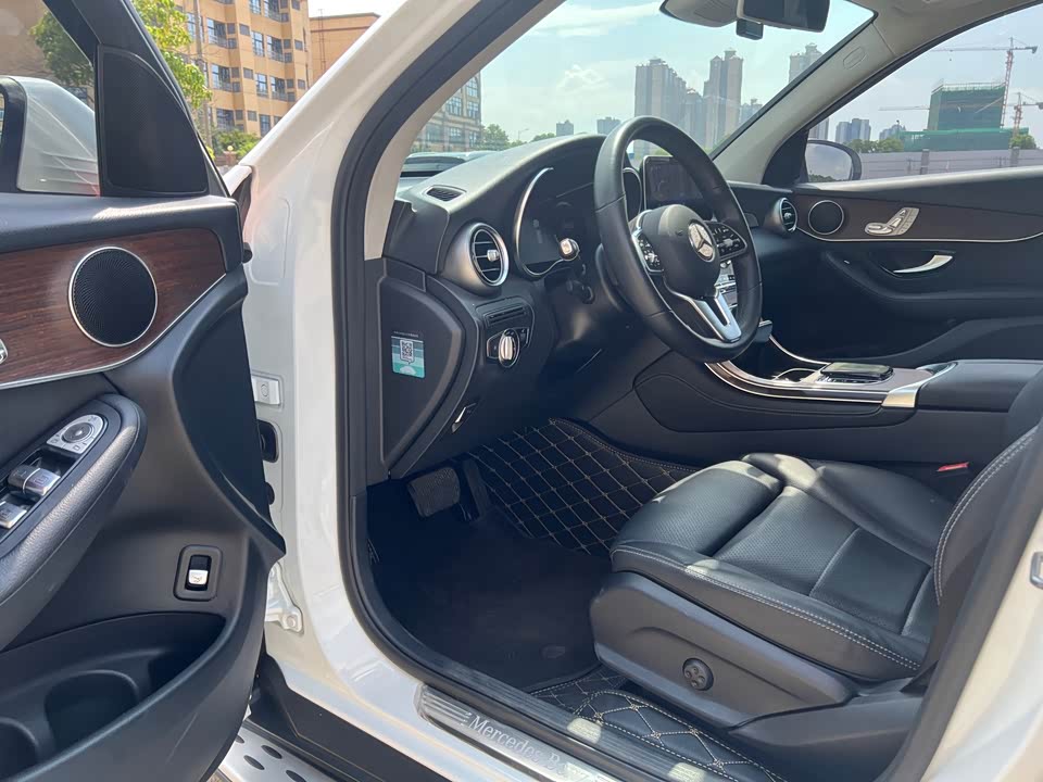 Mercedes-Benz GLC Mercedes-Benz GLC