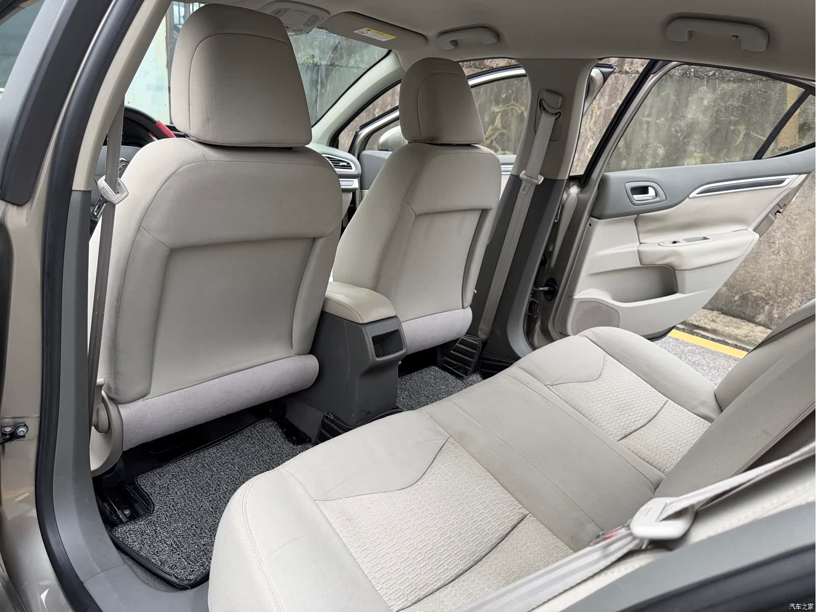 Citroen C4, 2015 9