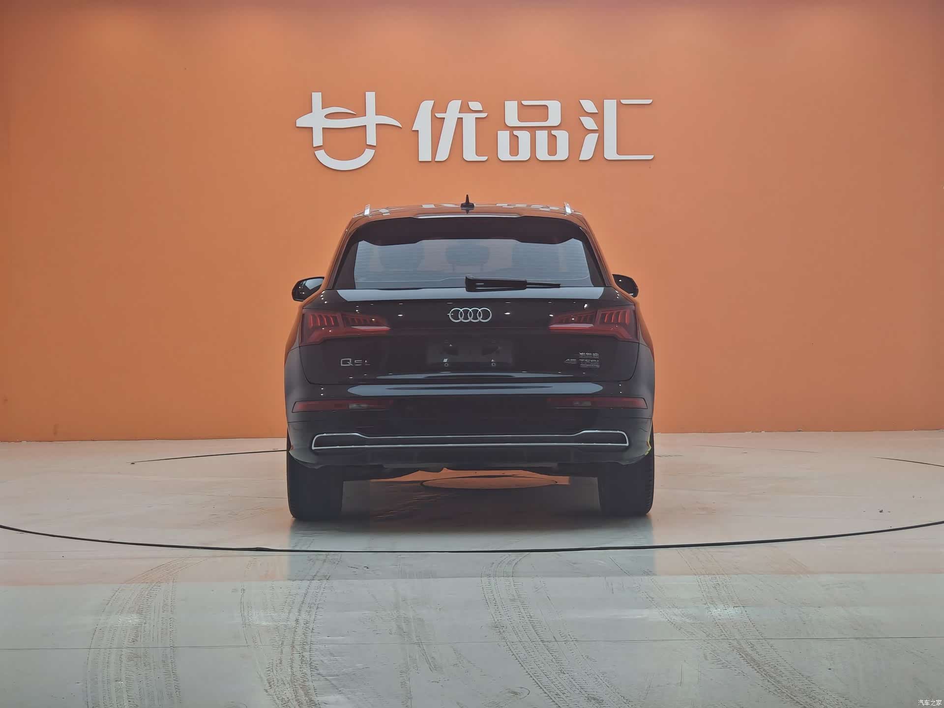 Audi Q5L, 2021 все фото